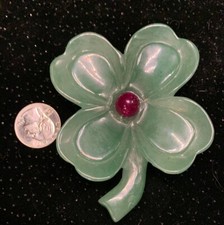 3.6” Green Aventurine 4 Leaf Clover w/UV reactive bead picture