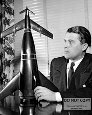 DR. WERNHER VON BRAUN WITH ROCKET MODEL - 8X10 NASA PHOTO picture