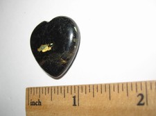 25mm RARE POLISHED NATURAL AUTHENTIC NUUMMITE STONE HEARTS FROM GREENLAND 9g *1 picture
