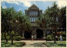 Hawaii Honolulu Bernice P Bishop Museum palm trees ~ unused postcard sku107 picture