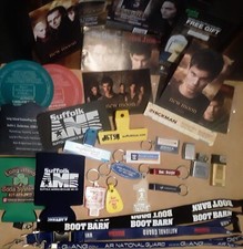 Lot Vintage Advertising Novelty items,key chains, lighters, clips, openers mor picture