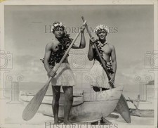 1944 Press Photo Natives of Rarotonga in the South Pacific - kfx09054 picture