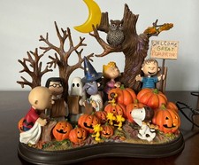 Peanuts The Danbury Mint ‘Welcome, Great Pumpkin’ Lighted Sculpture Halloween picture