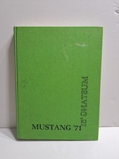 Vintage 1971 Mustang Myers Park High School NC Yearbook picture