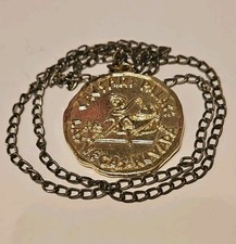 Vintage Caesars Palace Las Vegas Nevada Medallion Necklace – Gold-Tone Souvenir picture