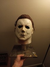 tots trick or treat studios halloween 1978 michael myers mask  picture
