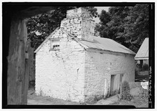 Photo:Sharpsburg Maryland Mumma Farm Springhouse 1968 Stone Building HABS picture