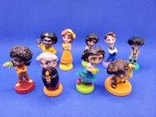 Disney's Encanto 2021 Toy Mi Familia Figure Set w/9 Figures Collection No Sister picture