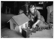 Tsianina Redfeather Blackstone 1910s American Indian Singer Dollhouse picture