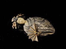RARE VINTAGE ZEALANDIA GEISHA FUN 14K 925 STERLING MIX METAL CARVED BROOCH PIN picture
