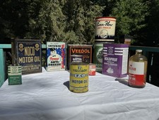 Vintage Freedom Oil Co, full Can with neat bull dog graphic gas/oil picture