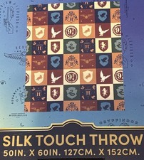Harry Potter Hogwarts Crest Throw Blanket Crest Sampler New Design Soft Gift picture