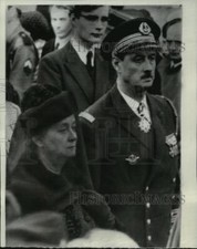 1970 Press Photo Charles de Gaulle's widow Yvonne Charlotte and son Phillippe picture
