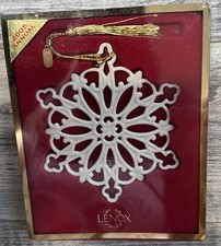 Lenox 2005 Snow Fantasies Annual Snowflake Ornament Vintage NEW IN BOX picture