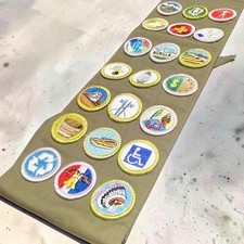 VTG BSA Boy Scout Merit Badge Sash Olive Green 21 Sewn Patches 1970s 1980s Rare picture