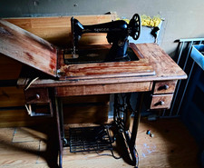 Antique 1928-1930 Sewing Machine  picture
