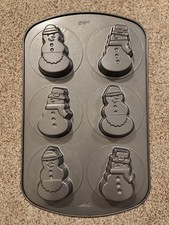 Wilton Snowman Christmas Heavy Duty Non Stick Baking Pan Cake Loaf Cupcake Treat picture