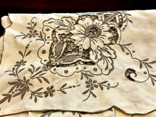 WONDERFUL ECRU COTTON HAND CRAFTED MADEIRA TABLECLOTH C 1960'S picture