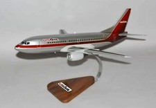 USAir US Air Boeing 737-200 Old Color Desk Display Jet Model 1/100 SC Airplane picture