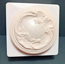 Vtg NOS White Shoulders Bath Powder NEW Plastic Box Pink 8 Oz. picture