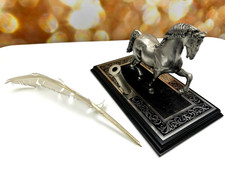Noble Collection Leonardo Da Vinci Horse Statue w/ Quill Pen Base picture