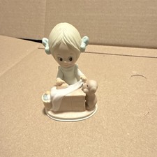 Lefton Porcelain Girl Figurine 