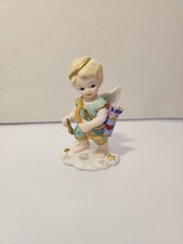 1996 Bronson Tender Hearts LOVE IS IN THE AIR Porcelain Figurine 4.25