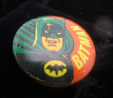 Vintage 1966 Batman Pinback Pin Condition Issues READ picture