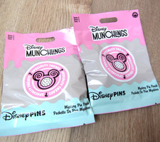 2 NEW SEALED DISNEY MYSTERY 5 10 PIN PACK POUCH MUNCHLINGS SERIES 2 PINK BAG picture
