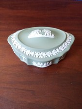 Wedgwood England green sage jasperware trinket jewelry box cherub angel pottery picture
