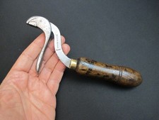 1800s Vtg “ULLATHORNE & CO” Cobblers/Leather Working Bulldog Pilers Antique Tool picture