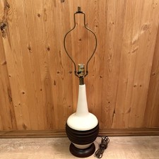 VTG MCM Genie Bottle Table Lamp 1960s White Ceramic With Faux Wood Ripple Detail picture