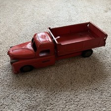 1940’s Structo Toys Diamond T Dump Truck Steel 20” Fireball Motor Red picture