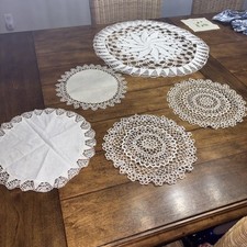 Vtg, Hand Crochet & Tatting Round Doilies, Coasters 5 picture
