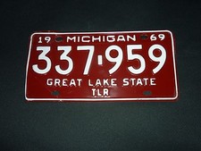 VINTAGE 1969 MICHIGAN TRAILER LICENSE PLATE  337-959 Great Lake State picture