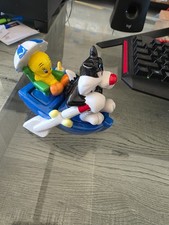 VINTAGE WARNER BROS. LOONEY TUNES SYLVESTER&TWEETY BIRD CERAMIC SALT&PEPP. SET picture