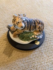 UNITED DESIGN EARTH HOME EH-009 Siberian Tiger picture