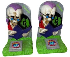 Goosebumps Grave Bookends Pair Reading is a Scream Curly Skeleton 1996 Vintage picture