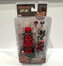 NECA Marvel Deadpool Body Knockers Limited Edition Solar Powered Figurine picture