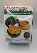 Nostalgia Mini Waffle Maker 'Reindeer' 5