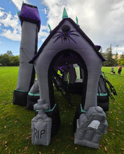 VIDEO Gemmy Airblown 12' Halloween Haunted House Inflatable Lights Sounds 2006 picture