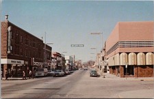 WILLMAR, Minnesota Postcard Main Street / Downtown Scene / 1960s Chrome - Unused picture