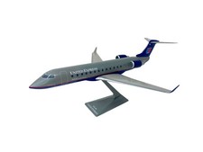 Flight Miniatures Air Wisconsin United CRJ200 1:100 Scale Model Airplane picture