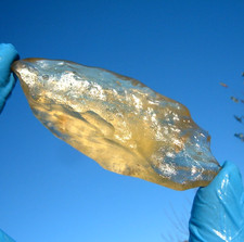 Libyan Desert Glass Meteorite Tektite impact specimen( 266 crt) Flat Yellow Gem picture