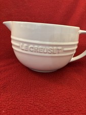 Le Creuset Stoneware Traditional Batter/Mixing Bowl 2 Quart Handled (13-29) picture