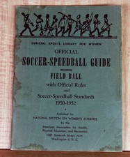 1952 Vintage Booklet Official Soccer Speedball Guide Field Ball Rules Women picture