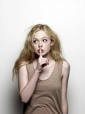Dakota Fanning Beautiful Face 4x6 Picture Celebrity Print picture