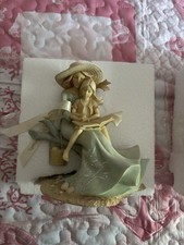 Foundations Woman With Little Girl Figurine BEACH SCENE RARE picture