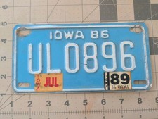 Vintage Iowa 1986 License Plate Motorcycle or Small Trailer picture