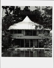 1990 Press Photo The Dymaxion Dwelling Machine - lra64201 picture